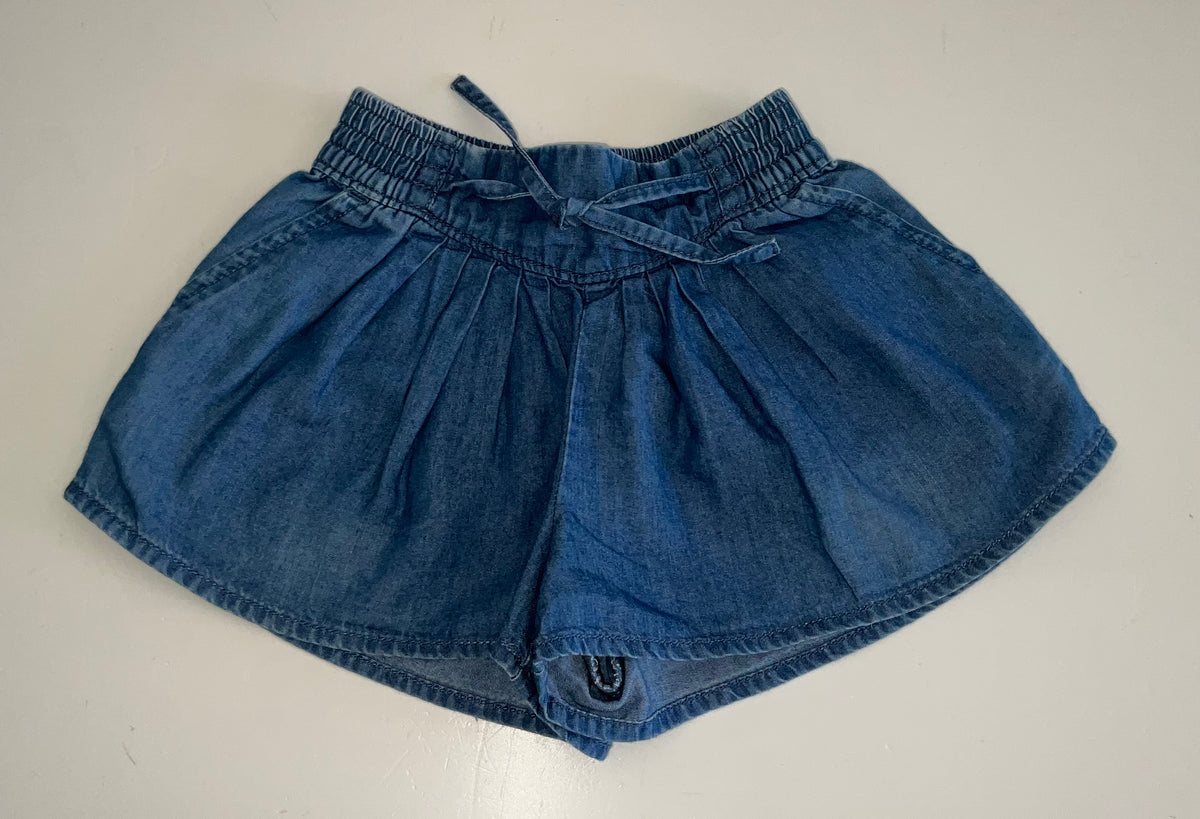 Oshkosh Shorts, Girls 9-12 Months