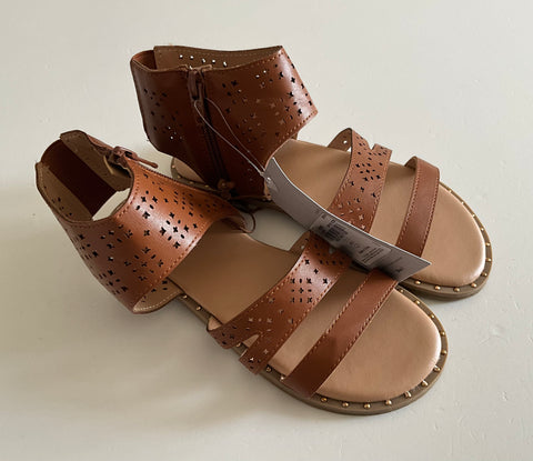 TU Sandals, BNWT, Junior Size 1