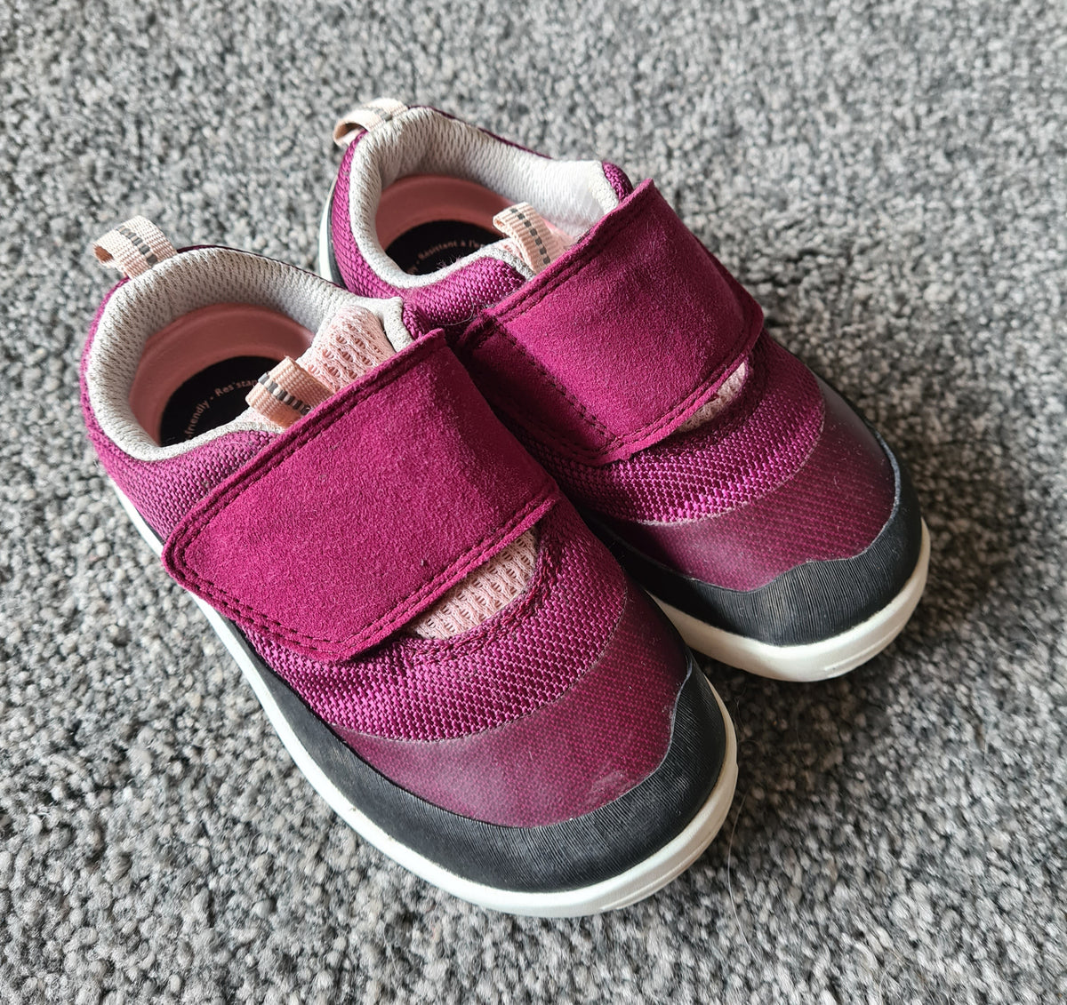 Clarks Trainers, Girls Infant Size 5 G